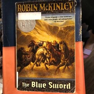 🎁Free ADD-ON 🎁Book: The blue sword by Robin Mckinley